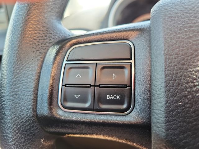 Used 2020 Dodge Journey SE w/ Blacktop Package FWD image 19