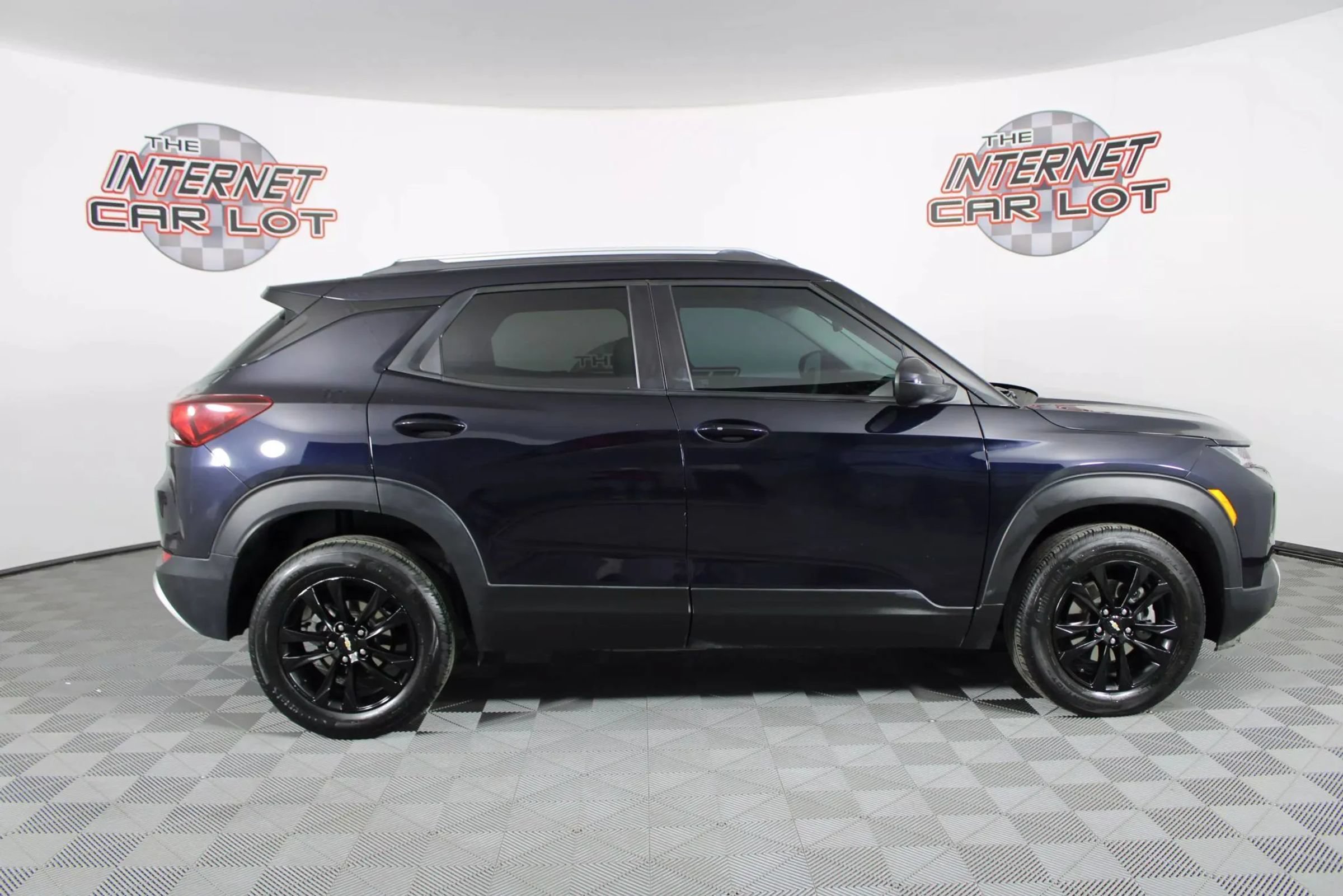 Used 2021 Chevrolet TrailBlazer LT w/ Convenience Package AWD/4WD image 8