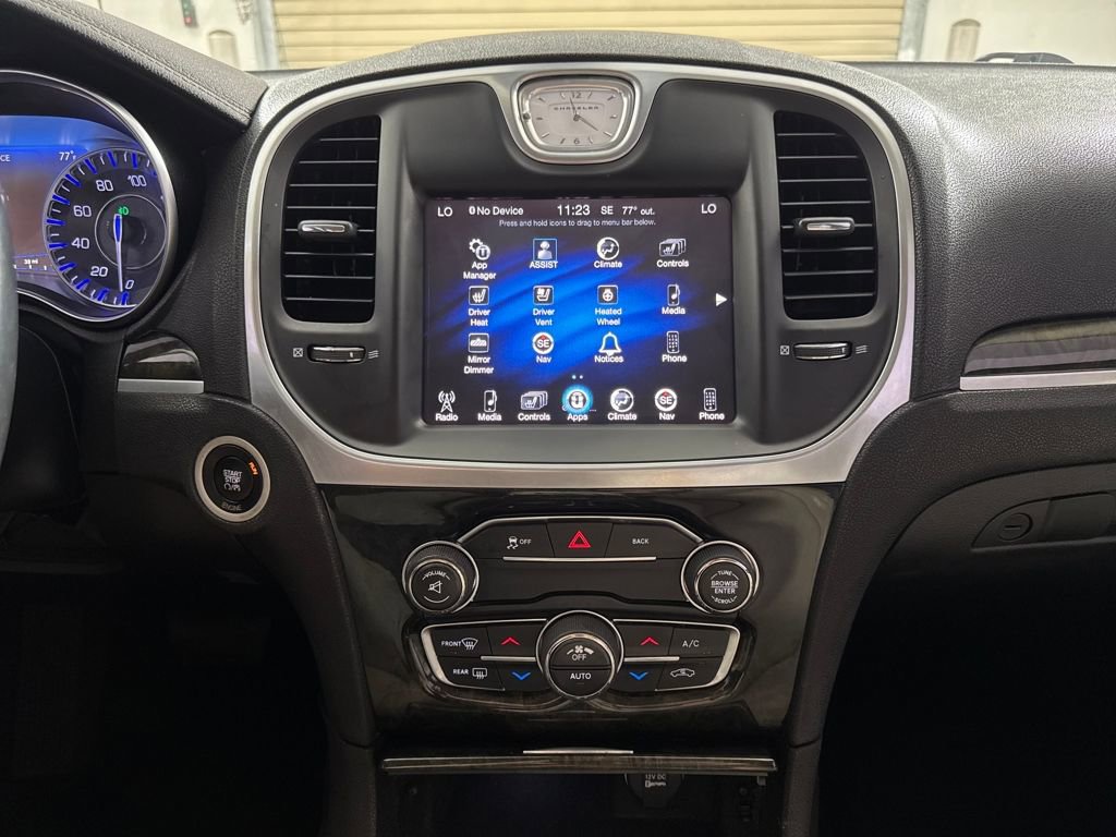 Used 2016 Chrysler 300 C image 16