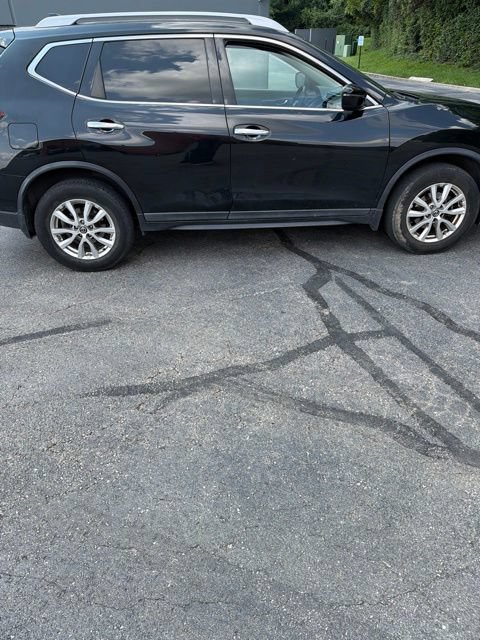 Used 2020 Nissan Rogue S w/ Special Edition Package AWD/4WD image 6