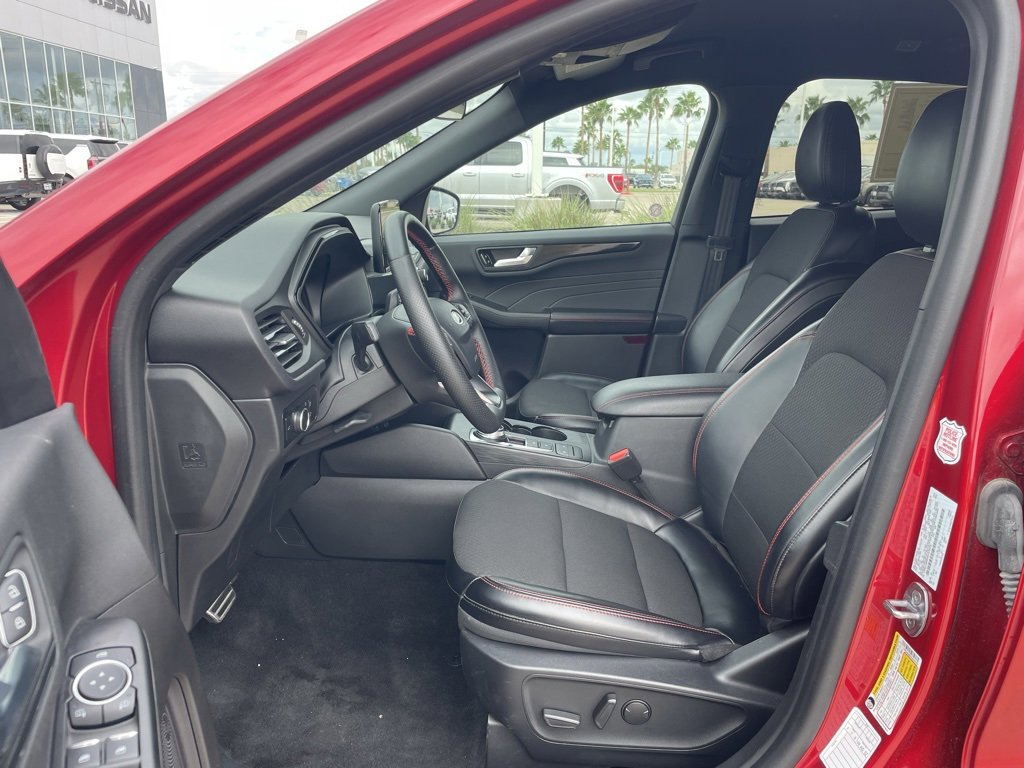 Used 2024 Ford Escape ST-Line image 14