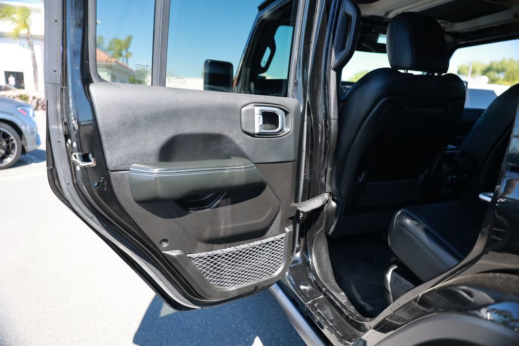 Used 2024 Jeep Wrangler Unlimited Rubicon 4xe image 34