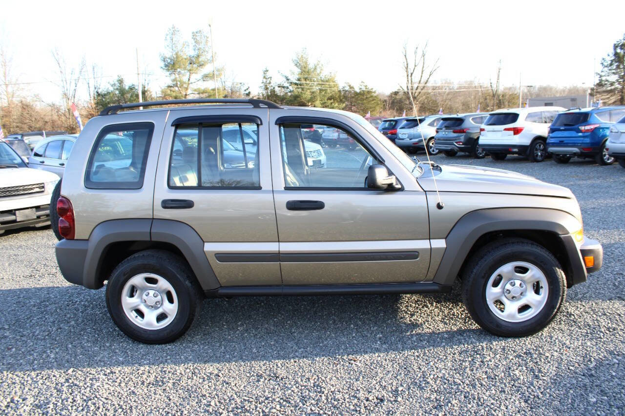 Used 2006 Jeep Liberty Sport image 6