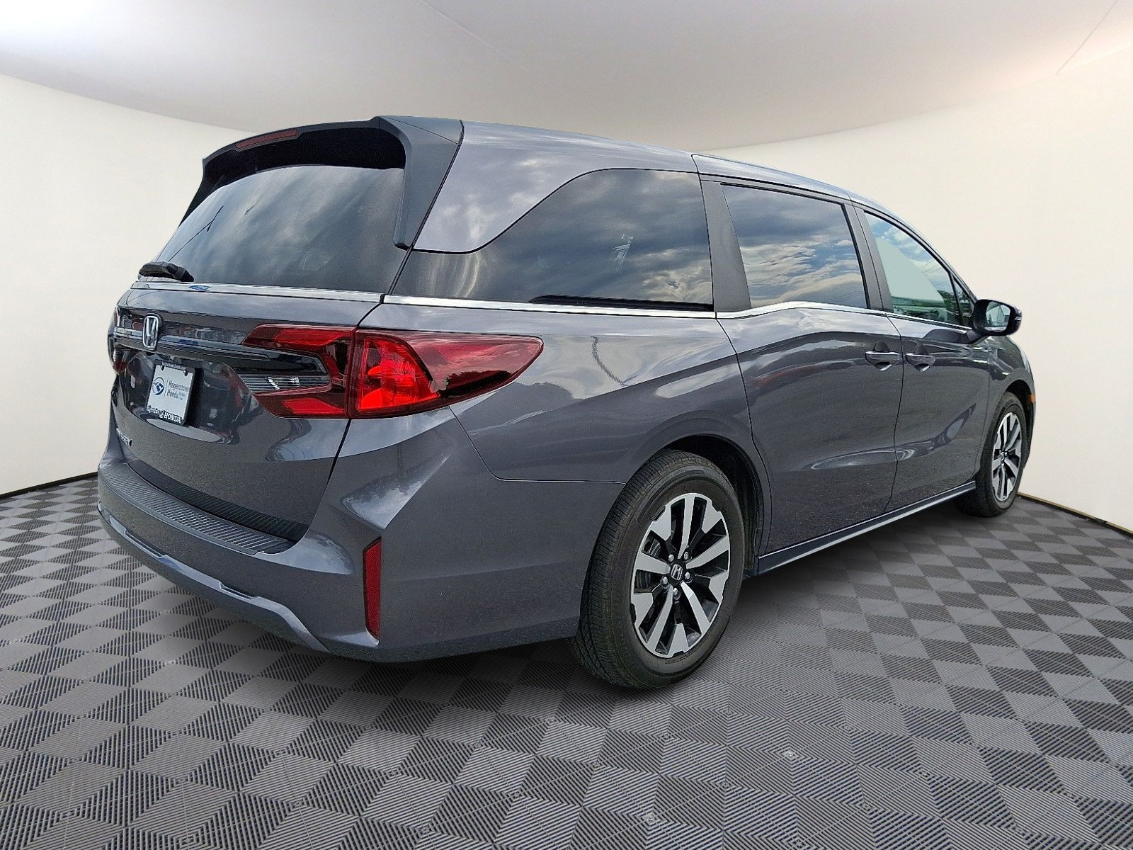 Used 2026 Honda Odyssey EX-L image 6