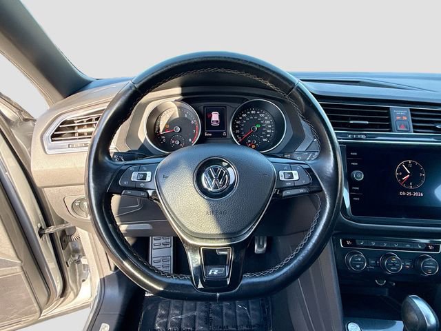 Used 2021 Volkswagen Tiguan SE R-Line image 11