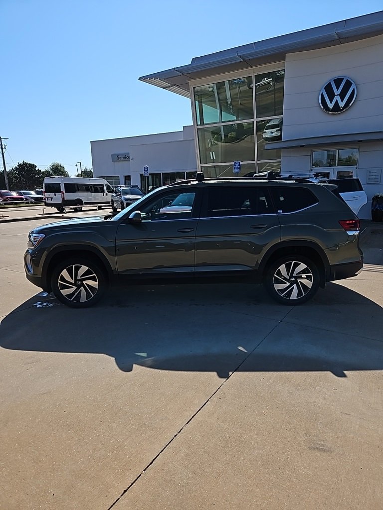 New 2026 Volkswagen Atlas SE image 8