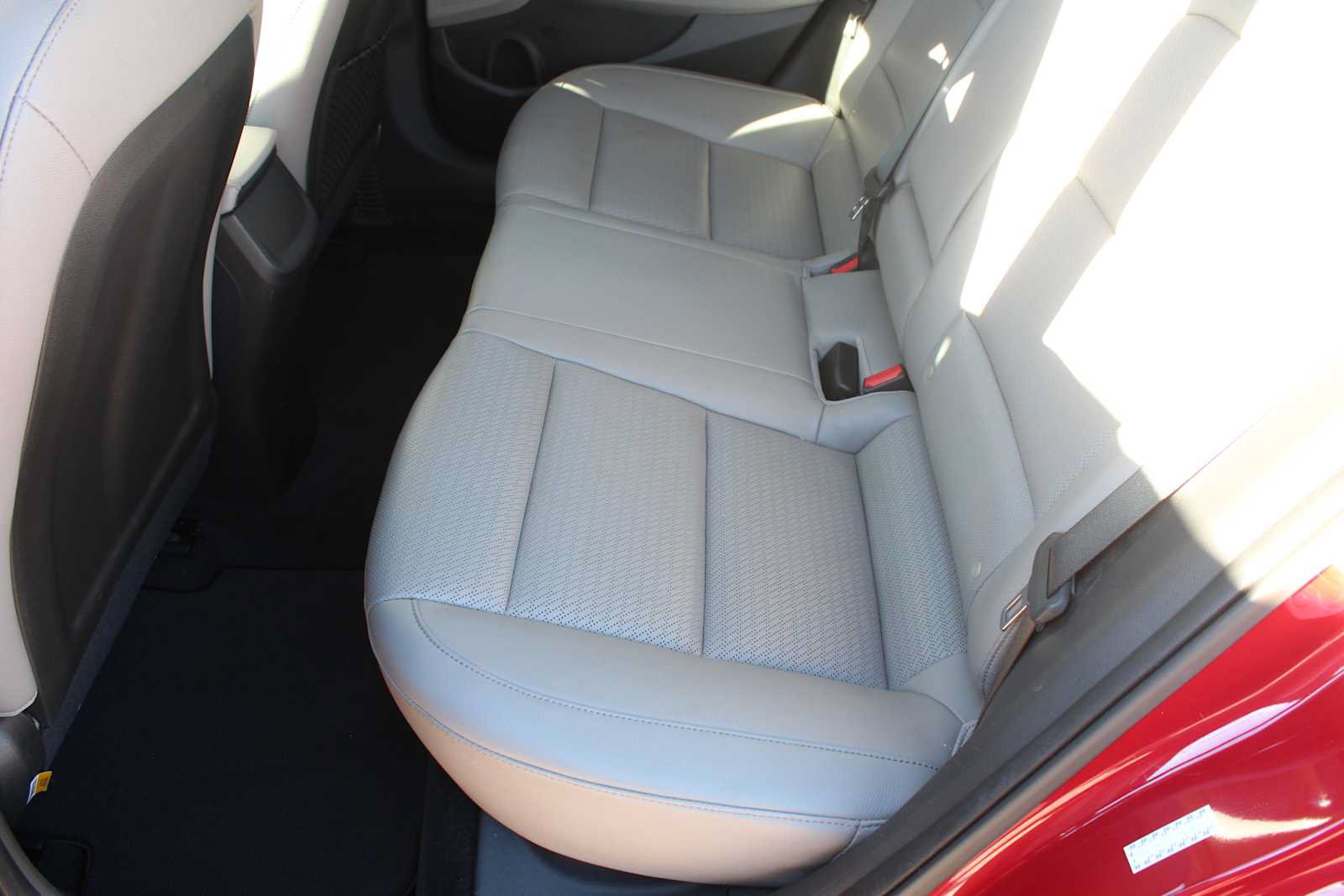 Used 2017 Hyundai Elantra Limited FWD image 23
