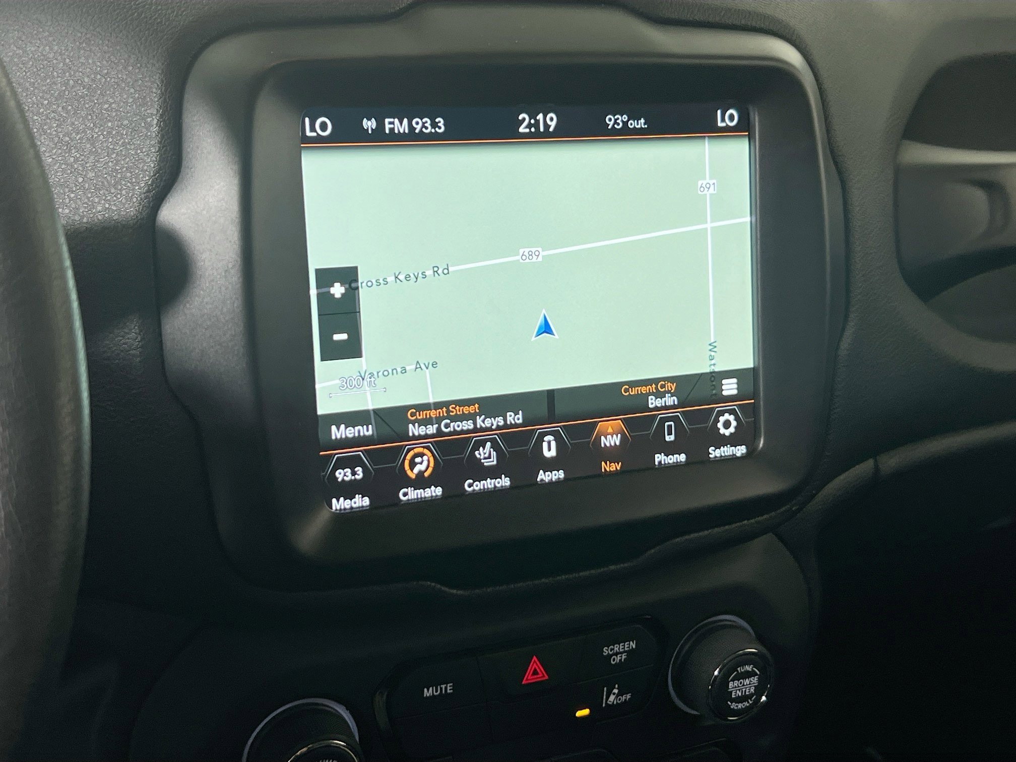 Used 2022 Jeep Renegade Latitude w/ Convenience Group image 13