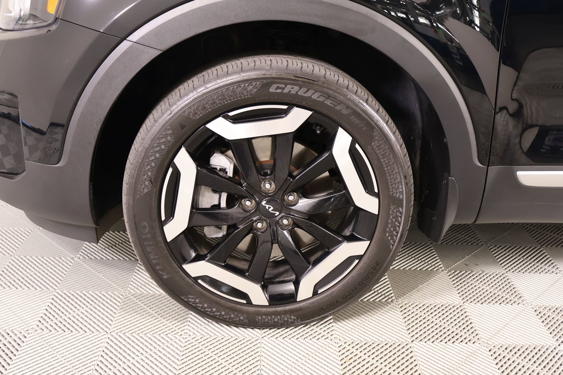 Used 2024 Kia Telluride S FWD image 19