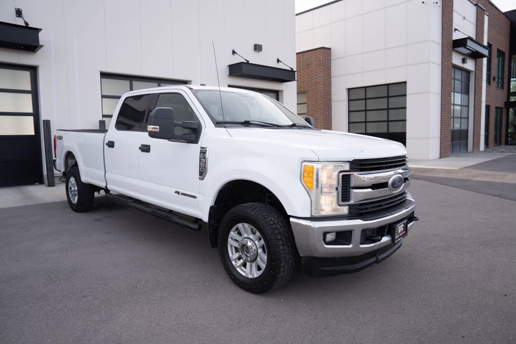 Used 2017 Ford F350 XLT w/ XLT Value Package image 4
