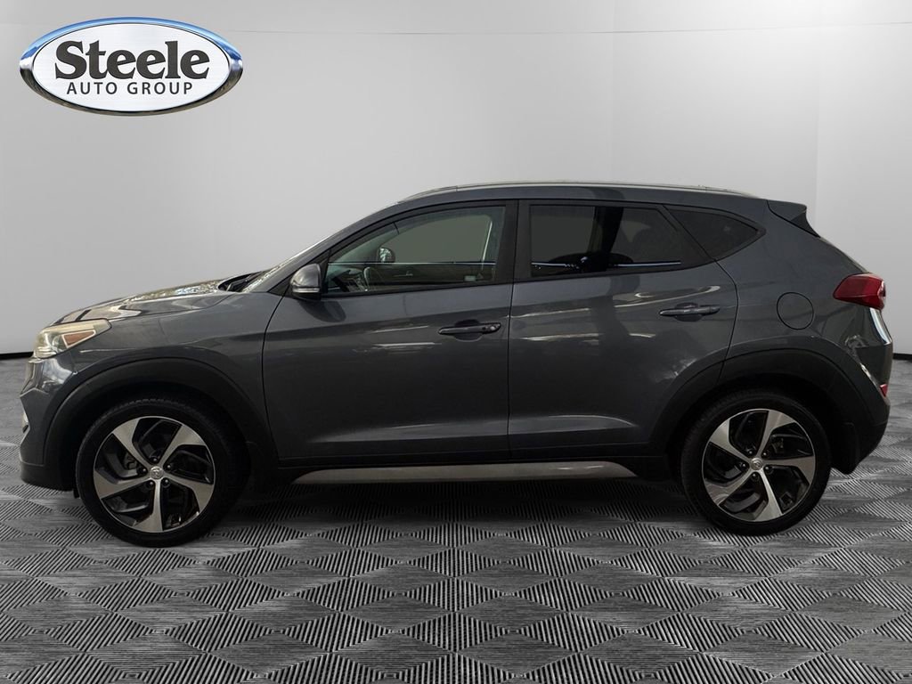 Used 2017 Hyundai Tucson Sport image 2