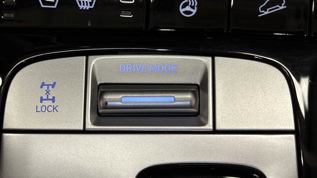 Used 2023 Hyundai Tucson Limited image 25