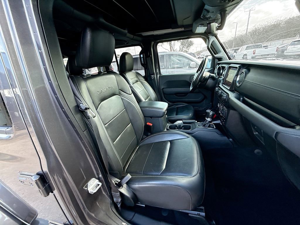 Used 2021 Jeep Wrangler Unlimited Sahara w/ Cold Weather Group image 33