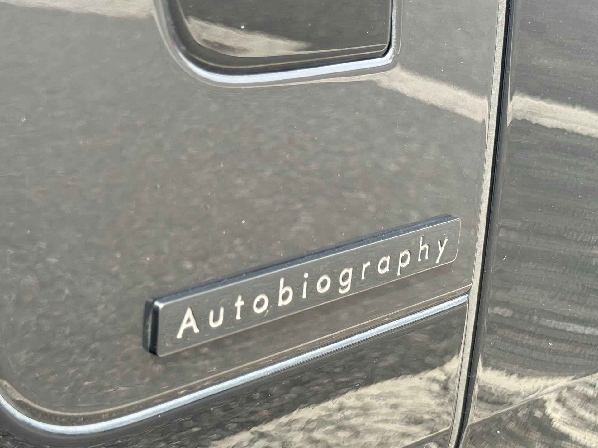 Used 2023 Land Rover Range Rover Long Wheelbase Autobiography image 50