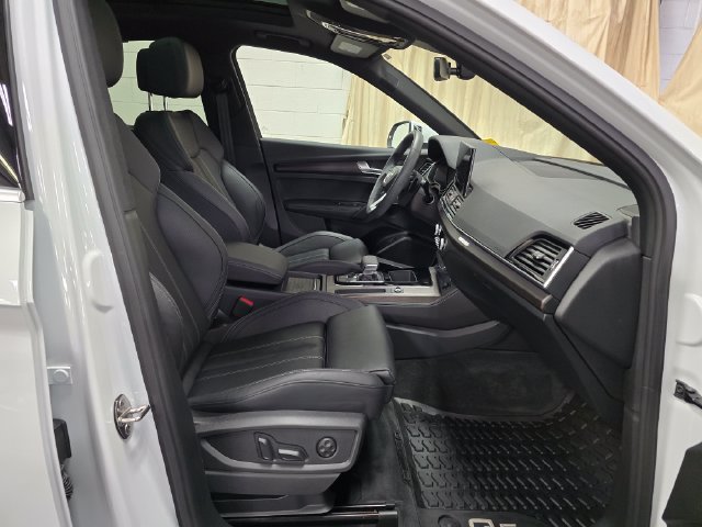 Certified 2023 Audi Q5 2.0T Prestige w/ Prestige Package AWD/4WD image 33