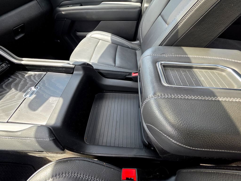 Used 2021 GMC Yukon Denali w/ Denali Premium Package AWD/4WD image 65