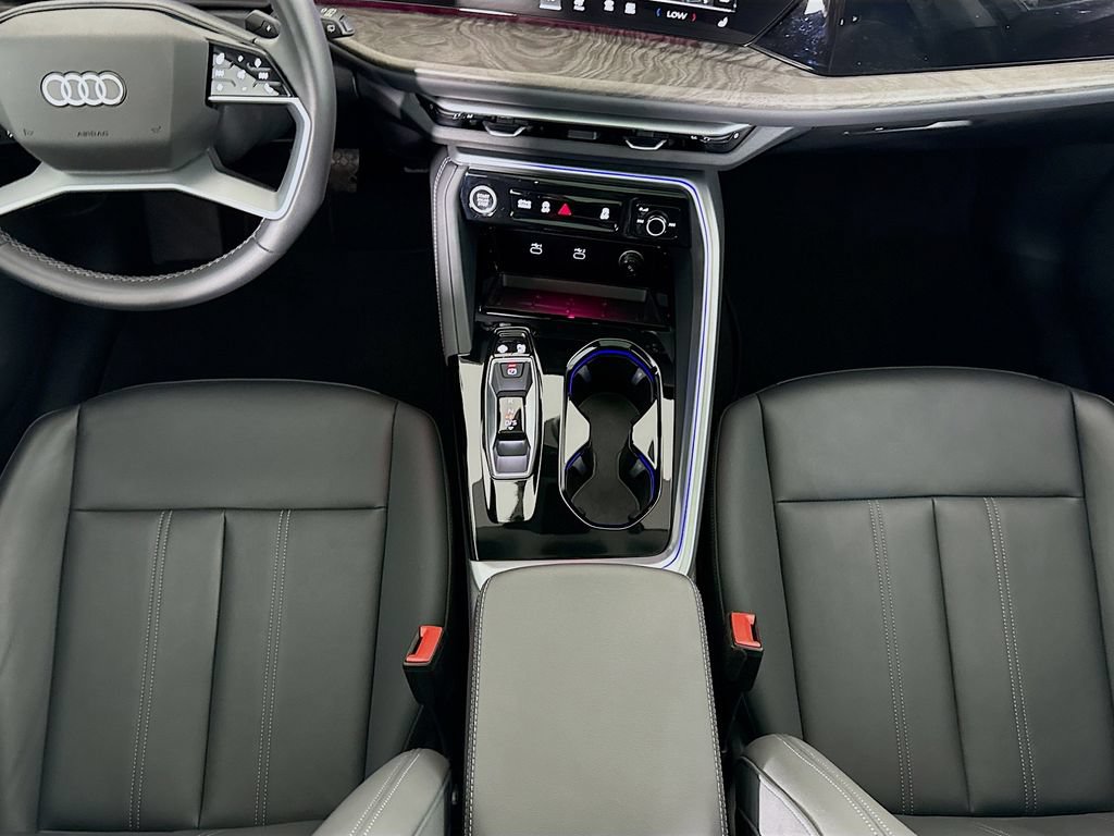 Certified 2025 Audi Q5 Premium Plus w/ Premium Plus AWD/4WD image 17