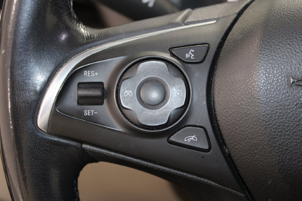 Used 2019 Buick Enclave Essence FWD image 22