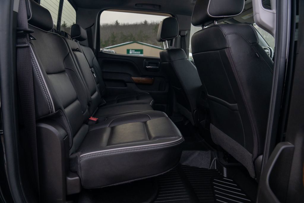 Used 2019 Chevrolet Silverado 2500 High Country w/ Duramax Plus Package image 19