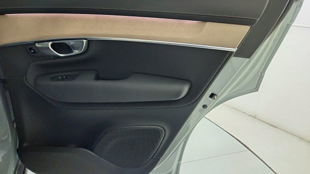 Certified 2026 Volvo XC90 B5 Core AWD/4WD image 34