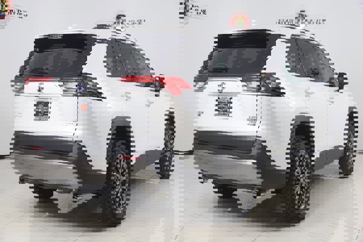 Used 2024 Toyota RAV4 Limited image 3