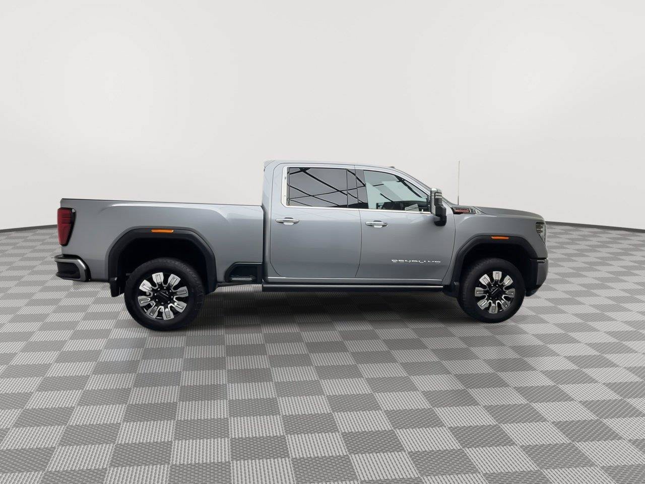 Used 2025 GMC Sierra 2500 Denali w/ Denali Reserve Package AWD/4WD image 48