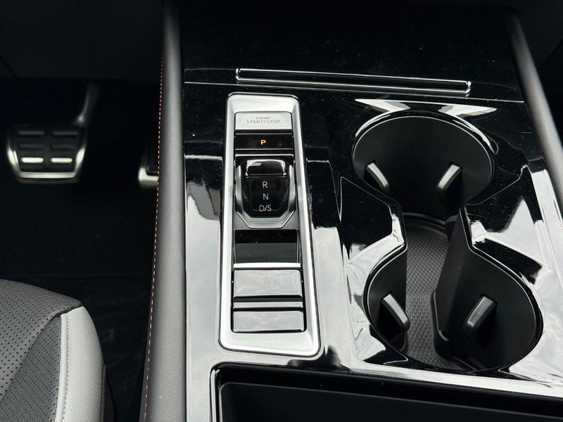 New 2026 Volkswagen Atlas Peak Edition AWD/4WD image 8