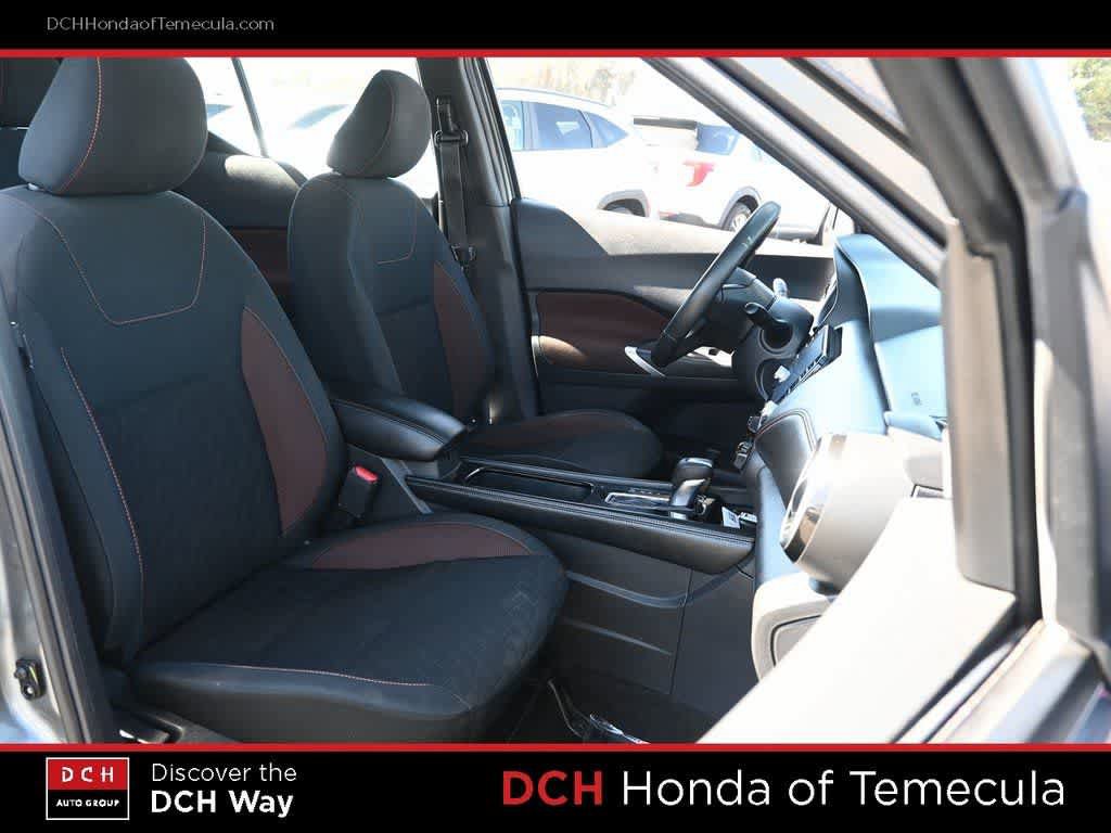 Used 2022 Nissan Kicks SR FWD image 21