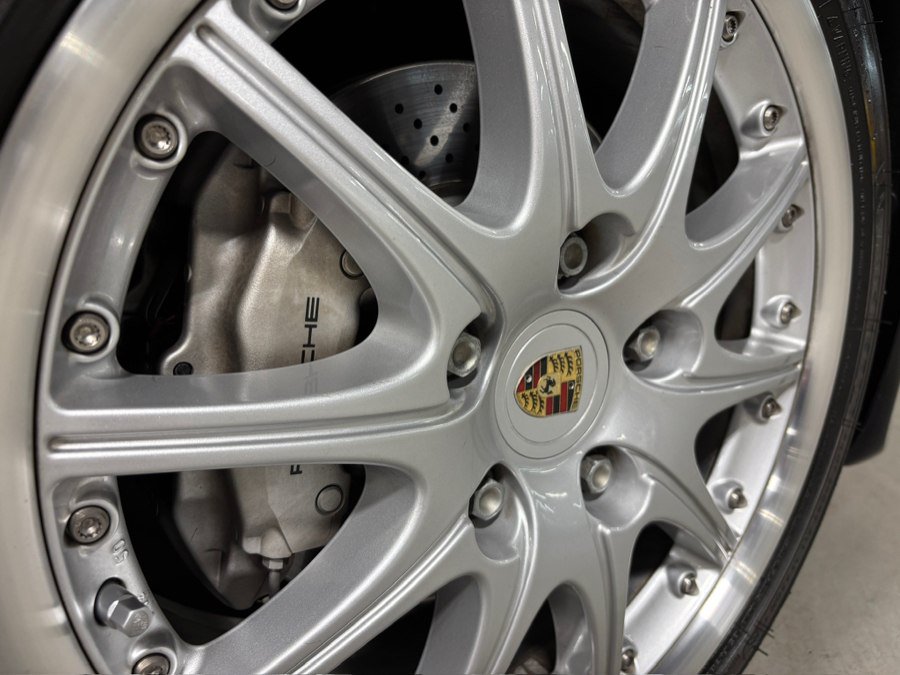 Used 2001 Porsche 911 Carrera 4 AWD/4WD image 16