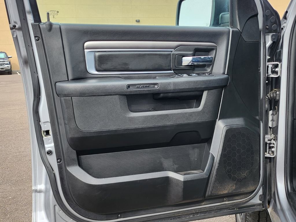 Used 2023 RAM 1500 Classic Warlock image 29