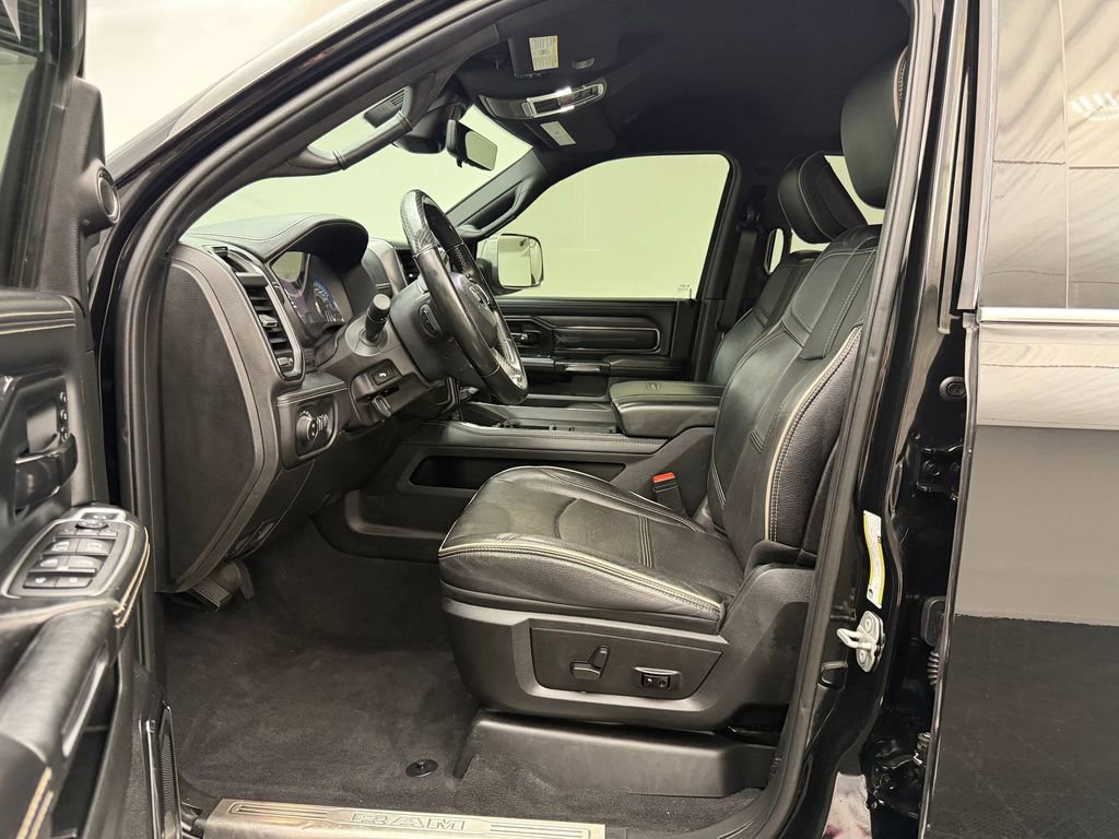 Used 2022 RAM 3500 Limited AWD/4WD image 5
