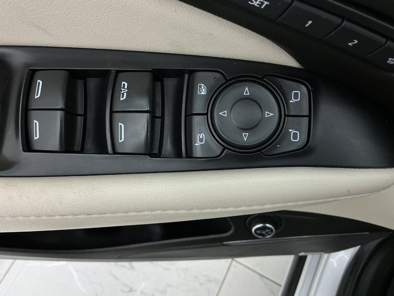 Used 2022 Buick Enclave Avenir w/ Trailering Package, 5000 lbs. AWD/4WD image 39