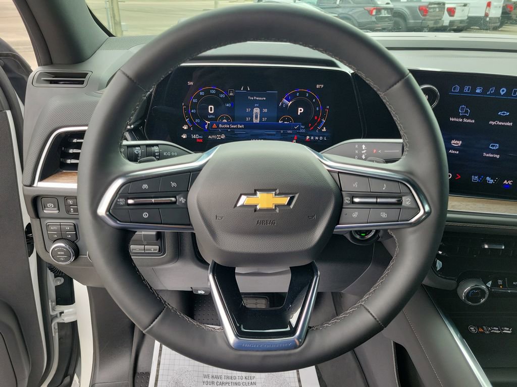 Used 2025 Chevrolet Suburban High Country AWD/4WD image 26