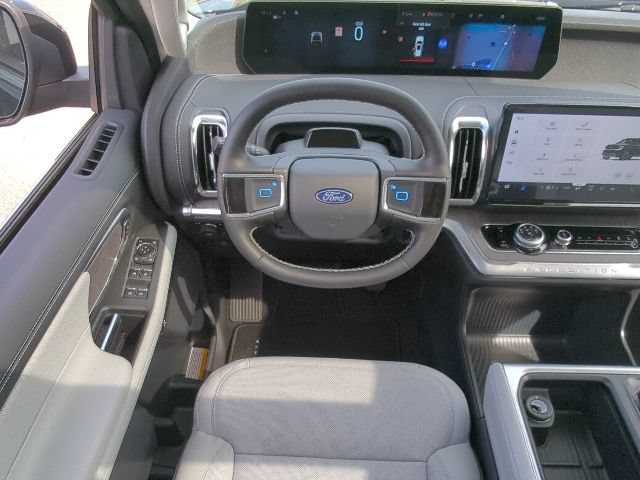 New 2026 Ford Expedition Max Platinum w/ Platinum Ultimate Package AWD/4WD image 7