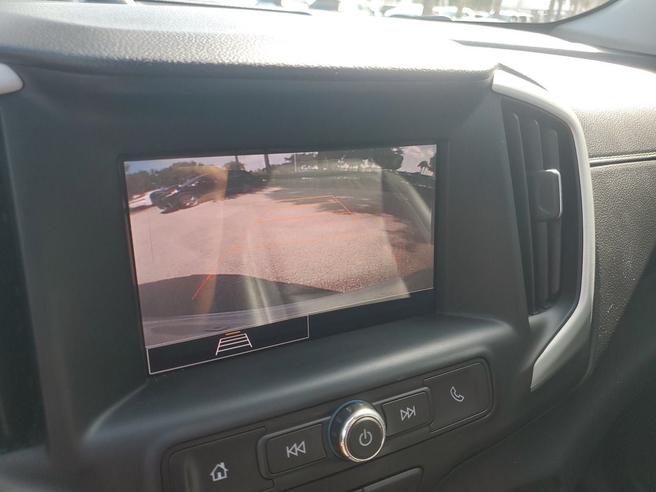 Used 2023 GMC Terrain SLE w/ Driver Convenience Package FWD image 22