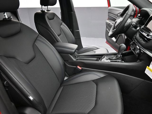 New 2026 Jeep Compass Latitude image 19