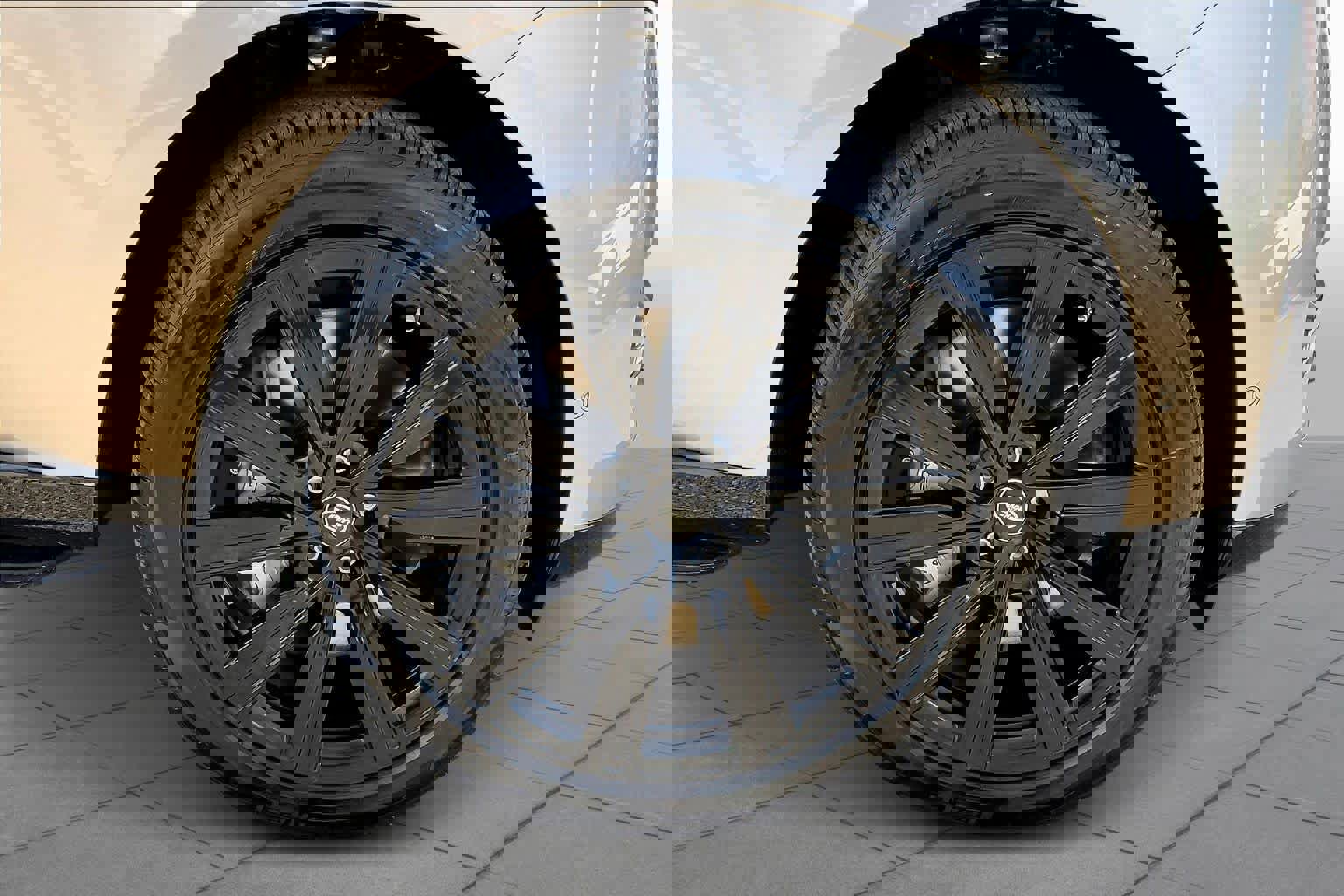 New 2025 Land Rover Range Rover SE image 11