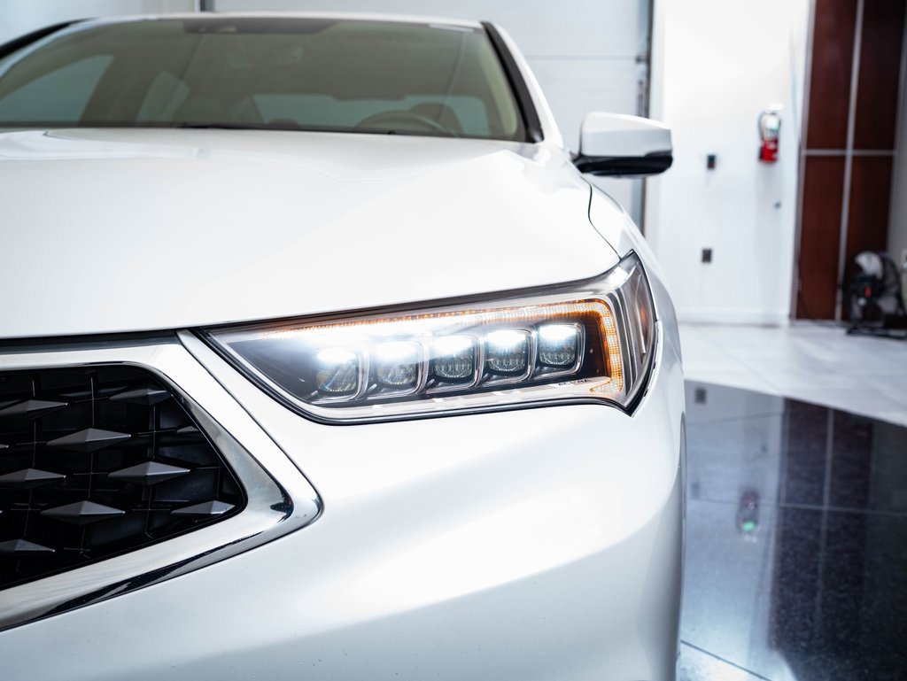 Certified 2018 Acura TLX w/ Technology Package image 16