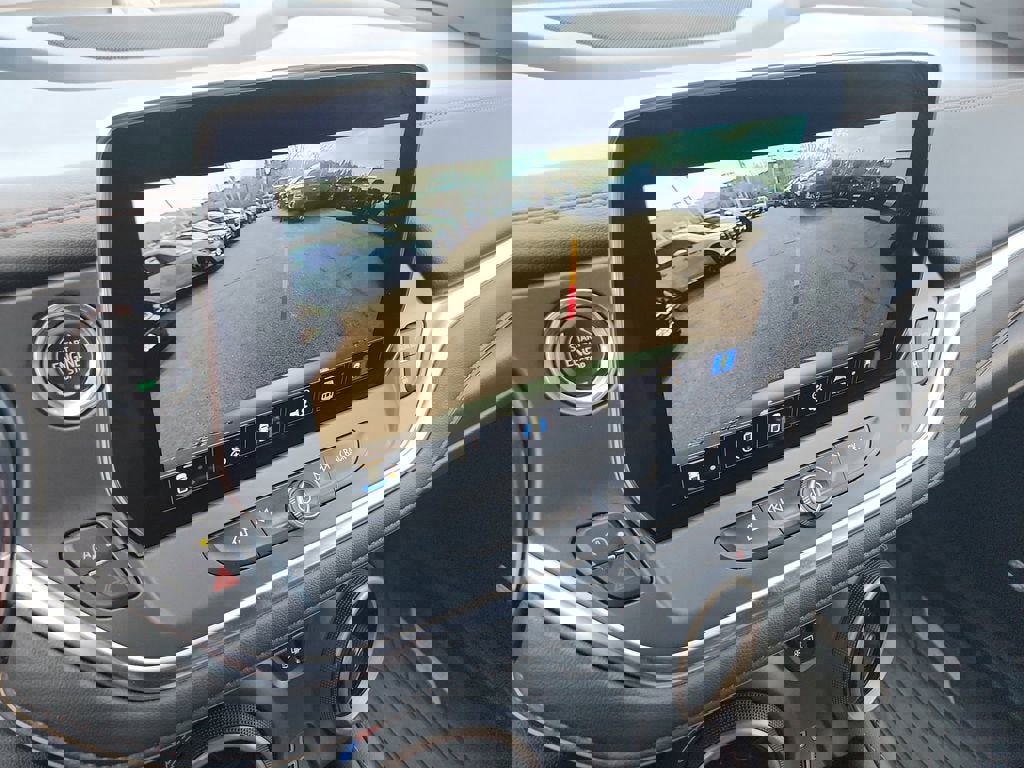 Used 2024 Chevrolet Blazer Premier w/ Driver Confidence II Package image 27