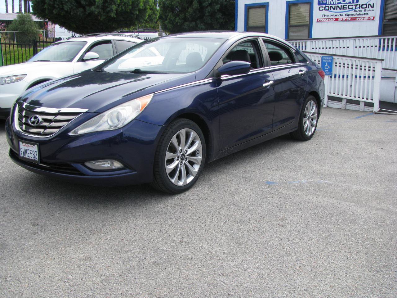 Used 2013 Hyundai Sonata SE image 2