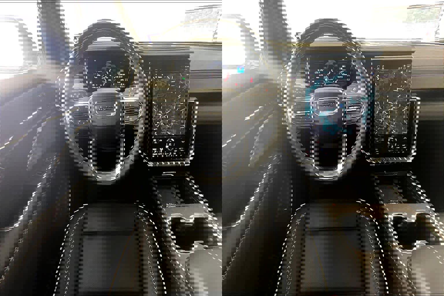 Certified 2025 GMC Acadia Denali w/ Super Cruise Package image 5