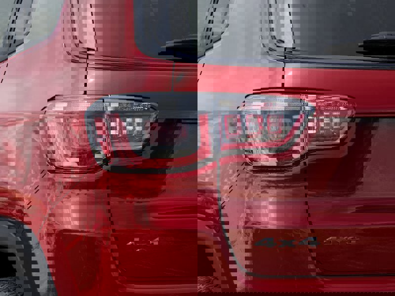 New 2026 Jeep Compass Latitude image 5