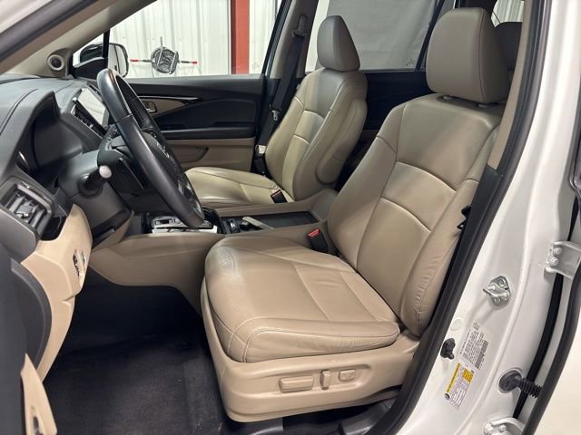 Used 2021 Honda Pilot Touring image 13