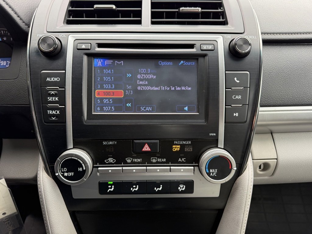 Used 2013 Toyota Camry LE image 24