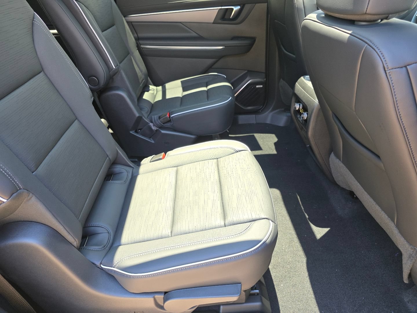 New 2026 Buick Enclave Sport Touring w/ Power Package AWD/4WD image 23