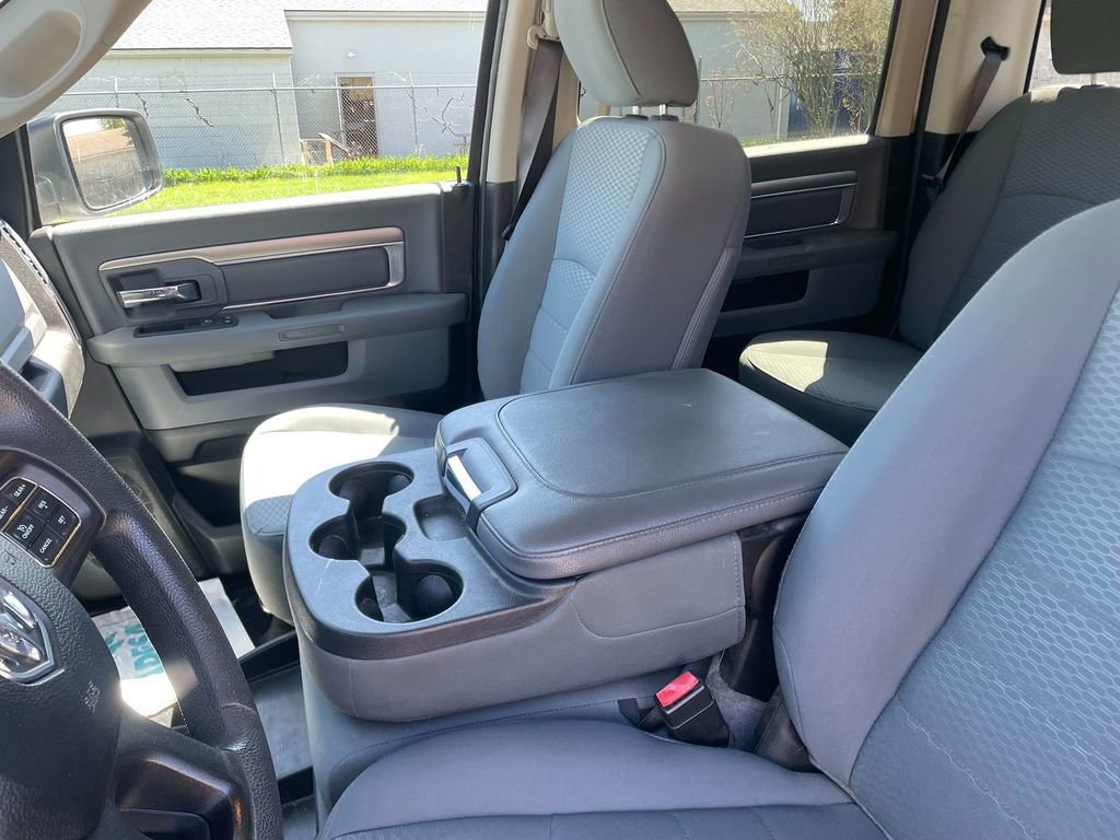 Used 2019 RAM 1500 Classic SLT AWD/4WD image 23