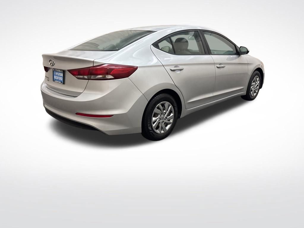 Used 2018 Hyundai Elantra SE w/ Cargo Package image 5