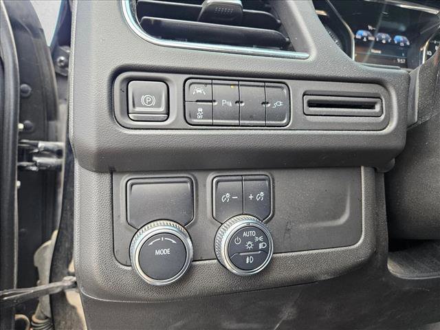 Used 2021 GMC Yukon XL SLT w/ SLT Premium Package image 14