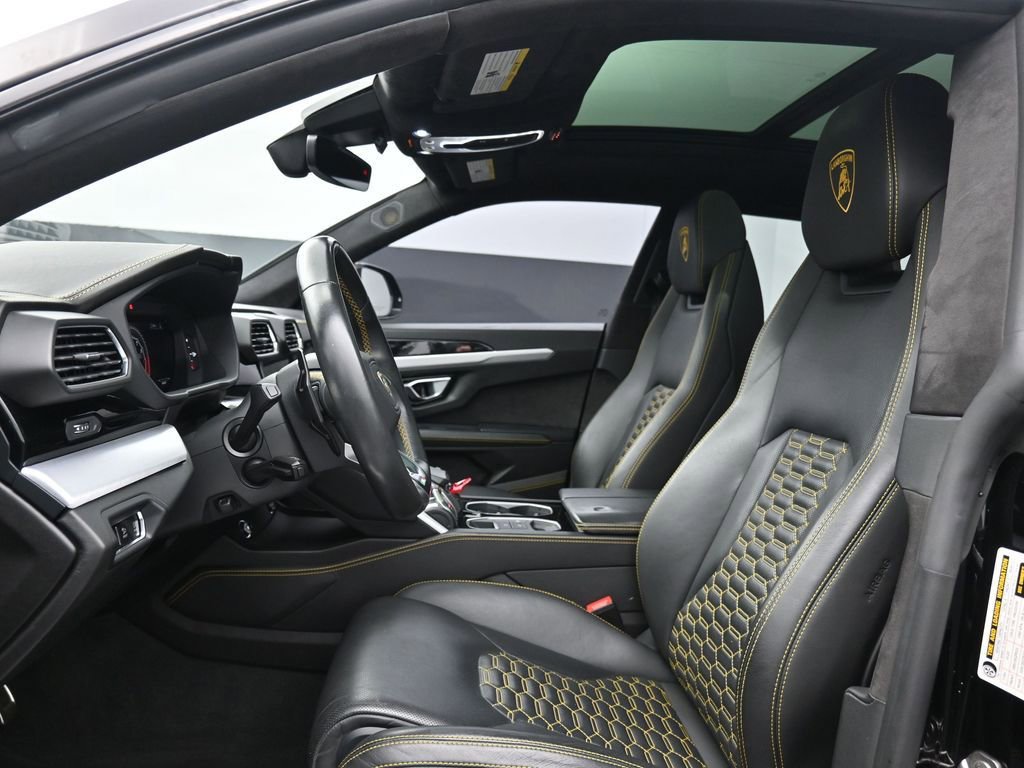 Used 2019 Lamborghini Urus image 11