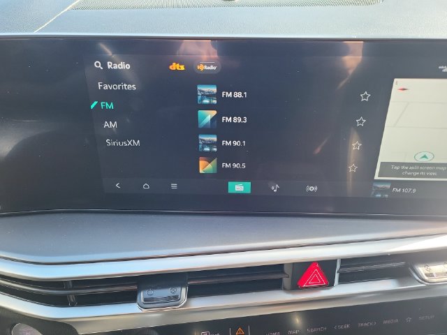 Certified 2024 Kia Sorento S w/ Panoramic Sunroof Package AWD/4WD image 23
